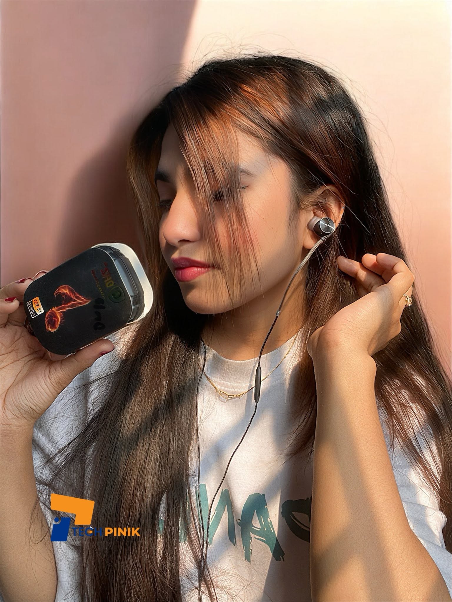 DM10 Earphone